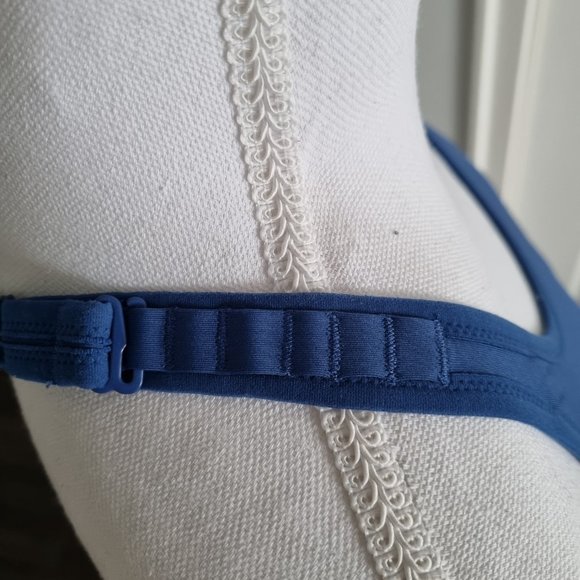 Gap Fit High Impact Sports Bra Size 34B - Picture 4 of 11